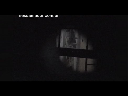 ❤️ 金发女郎被隐藏在空心砖后面的邻居偷窥者偷偷录影 ❌ Quality sex❌❤